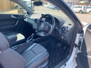 Audi A1 1.4 TFSI Sport Hatchback 3dr Petrol S Tronic Euro 5 (s/s) (122 p