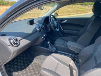 Audi A1 1.4 TFSI Sport Hatchback 3dr Petrol S Tronic Euro 5 (s/s) (122 p