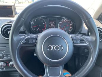 Audi A1 1.4 TFSI Sport Hatchback 3dr Petrol S Tronic Euro 5 (s/s) (122 p