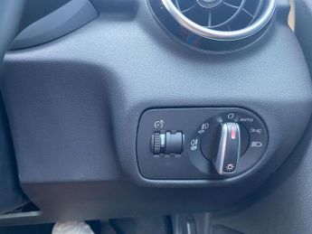 Audi A1 1.4 TFSI Sport Hatchback 3dr Petrol S Tronic Euro 5 (s/s) (122 p