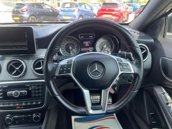 Mercedes-Benz GLA 2.1 GLA220 CDI AMG Line 7G-DCT 4MATIC Euro 6 (s/s) 5dr