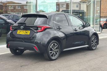 Toyota Yaris 1.5 VVT-h Design Hatchback 5dr Petrol Hybrid E-CVT Euro 6 (s/s) 