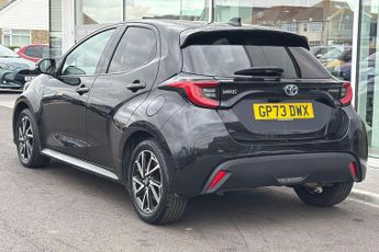 Toyota Yaris 1.5 VVT-h Design Hatchback 5dr Petrol Hybrid E-CVT Euro 6 (s/s) 