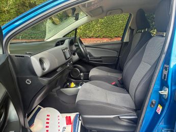 Toyota Yaris 1.5 VVT-h Icon E-CVT Euro 6 5dr
