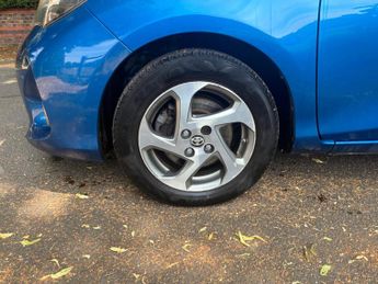 Toyota Yaris 1.5 VVT-h Icon E-CVT Euro 6 5dr