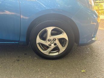 Toyota Yaris 1.5 VVT-h Icon E-CVT Euro 6 5dr