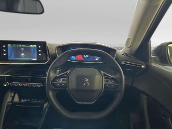 Peugeot E-2008 50kWh Allure Premium SUV 5dr Electric Auto (7kW Charger) (136 ps