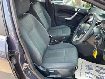 Ford Fiesta 1.4 Titanium 5dr