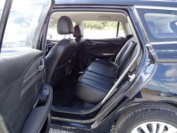 MG MG5 61.1kWh Exclusive Long Range Auto 5dr