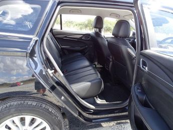 MG MG5 61.1kWh Exclusive Long Range Auto 5dr