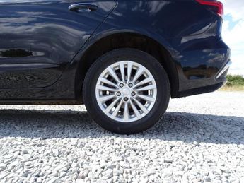 MG MG5 61.1kWh Exclusive Long Range Auto 5dr