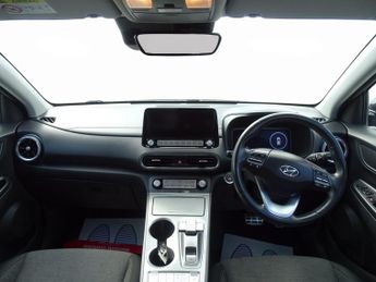 Hyundai KONA 64kWh Premium Auto 5dr (10.5kW Charger)