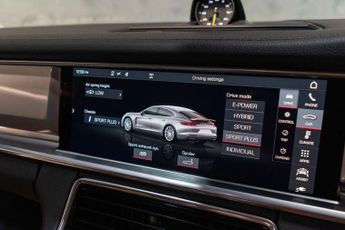 Porsche Panamera 2.9 V6 E-Hybrid 14kWh 4 Saloon PDK 4WD Euro 6 (s/s) 5dr