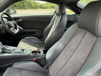 Audi TT 2.0 TFSI Sport Coupe 3dr Petrol S Tronic quattro Euro 6 (s/s) (2