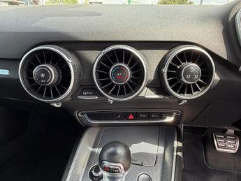 Audi TT 2.0 TFSI Sport Coupe 3dr Petrol S Tronic quattro Euro 6 (s/s) (2