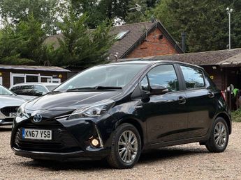 Toyota Yaris 1.5 VVT-h Icon Tech E-CVT Euro 6 (s/s) 5dr