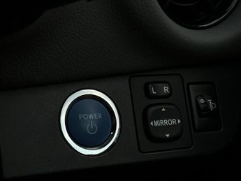 Toyota Yaris 1.5 VVT-h Icon Tech E-CVT Euro 6 (s/s) 5dr