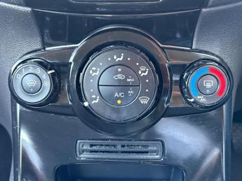 Ford Fiesta 1.25 Zetec Euro 5 5dr