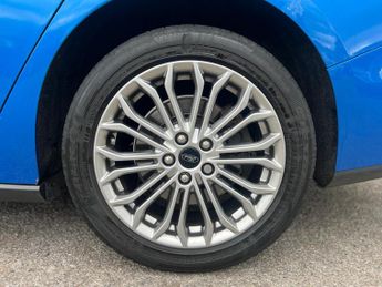 Ford Focus 1.0T EcoBoost Titanium X Auto Euro 6 (s/s) 5dr