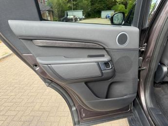 Land Rover Discovery 3.0 D300 MHEV HSE Auto 4WD Euro 6 (s/s) 5dr