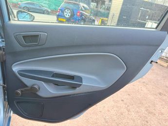 Ford Fiesta 1.25 Zetec 5dr