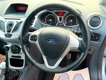 Ford Fiesta 1.25 Zetec 5dr