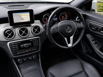 Mercedes-Benz CLA 1.6 CLA180 Sport Coupe 7G-DCT Euro 6 (s/s) 4dr