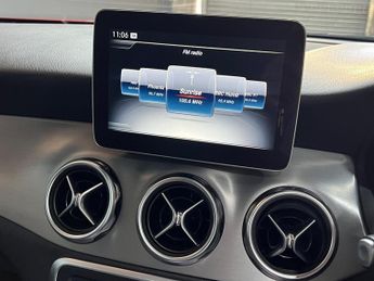 Mercedes-Benz GLA 2.1 GLA220d AMG Line (Premium Plus) 7G-DCT 4MATIC Euro 6 (s/s) 5