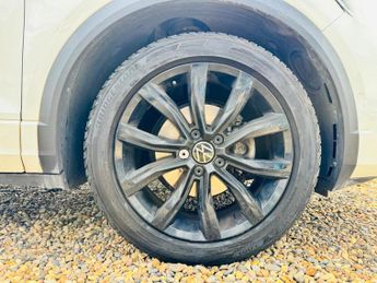 Volkswagen T-Roc 1.5 TSI R-Line DSG Euro 6 (s/s) 5dr