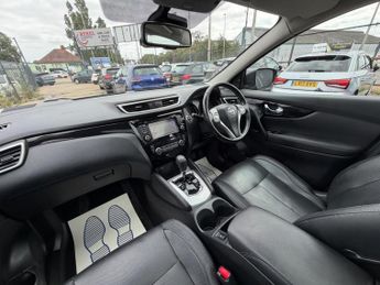 Nissan Qashqai 1.2 DIG-T Tekna XTRON 2WD Euro 6 (s/s) 5dr