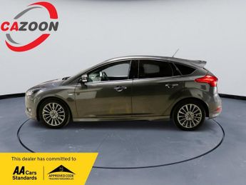 Ford Focus 1.0T EcoBoost ST-Line Euro 6 (s/s) 5dr