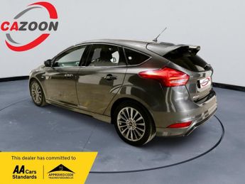 Ford Focus 1.0T EcoBoost ST-Line Euro 6 (s/s) 5dr