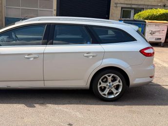 Ford Mondeo 2.0 EcoBoost Titanium Powershift 5dr