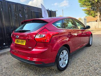 Ford Focus 1.0T EcoBoost Titanium Navigator Euro 5 (s/s) 5dr