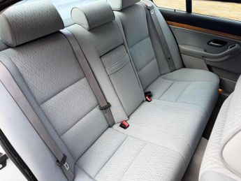 BMW 5 Series 2.5 525i 4dr