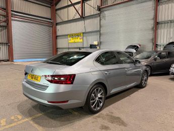 Skoda Superb 2.0 TDI Laurin & Klement DSG Auto 6Spd Euro 6 (s/s) 5dr