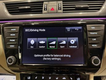 Skoda Superb 2.0 TDI Laurin & Klement DSG Auto 6Spd Euro 6 (s/s) 5dr