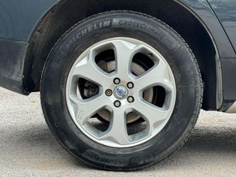 Volvo XC60 2.4D SE Lux Geartronic Euro 4 5dr