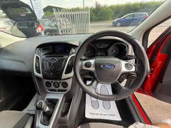 Ford Focus 1.0T EcoBoost Zetec Euro 5 (s/s) 5dr