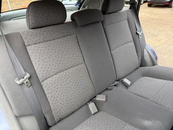 Kia Rio 1.3 L 5dr