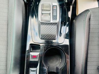 Peugeot E-2008 50kWh Allure Premium Auto 5dr (7kW Charger)