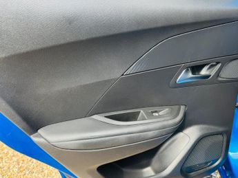 Peugeot E-2008 50kWh Allure Premium Auto 5dr (7kW Charger)