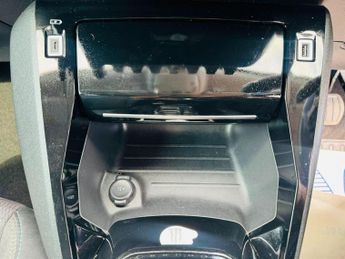 Peugeot E-2008 50kWh Allure Premium Auto 5dr (7kW Charger)