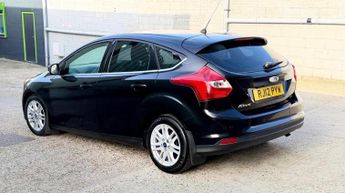 Ford Focus 1.6 Titanium Powershift Euro 5 5dr