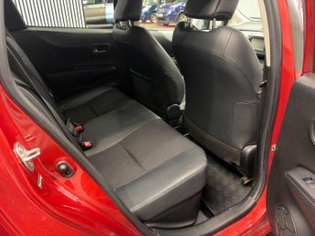 Toyota Yaris 1.5 VVT-h Trend CVT Euro 5 5dr