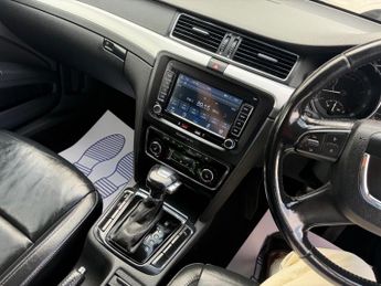 Skoda Superb 1.8 TSI Elegance DSG Euro 5 5dr
