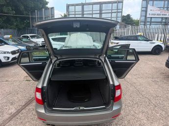 Skoda Superb 1.8 TSI Elegance DSG Euro 5 5dr