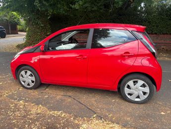 Toyota AYGO 1.0 VVT-i x-play Euro 5 5dr Euro 5