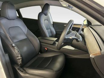 Tesla Model Y (Dual Motor) Long Range SUV 5dr Electric Auto 4WDE (384 bhp)