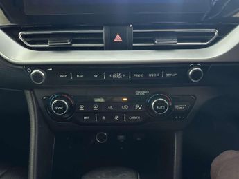 Kia Niro 1.6 GDi 3 SUV 5dr Petrol Hybrid DCT Euro 6 (s/s) (139 bhp)
